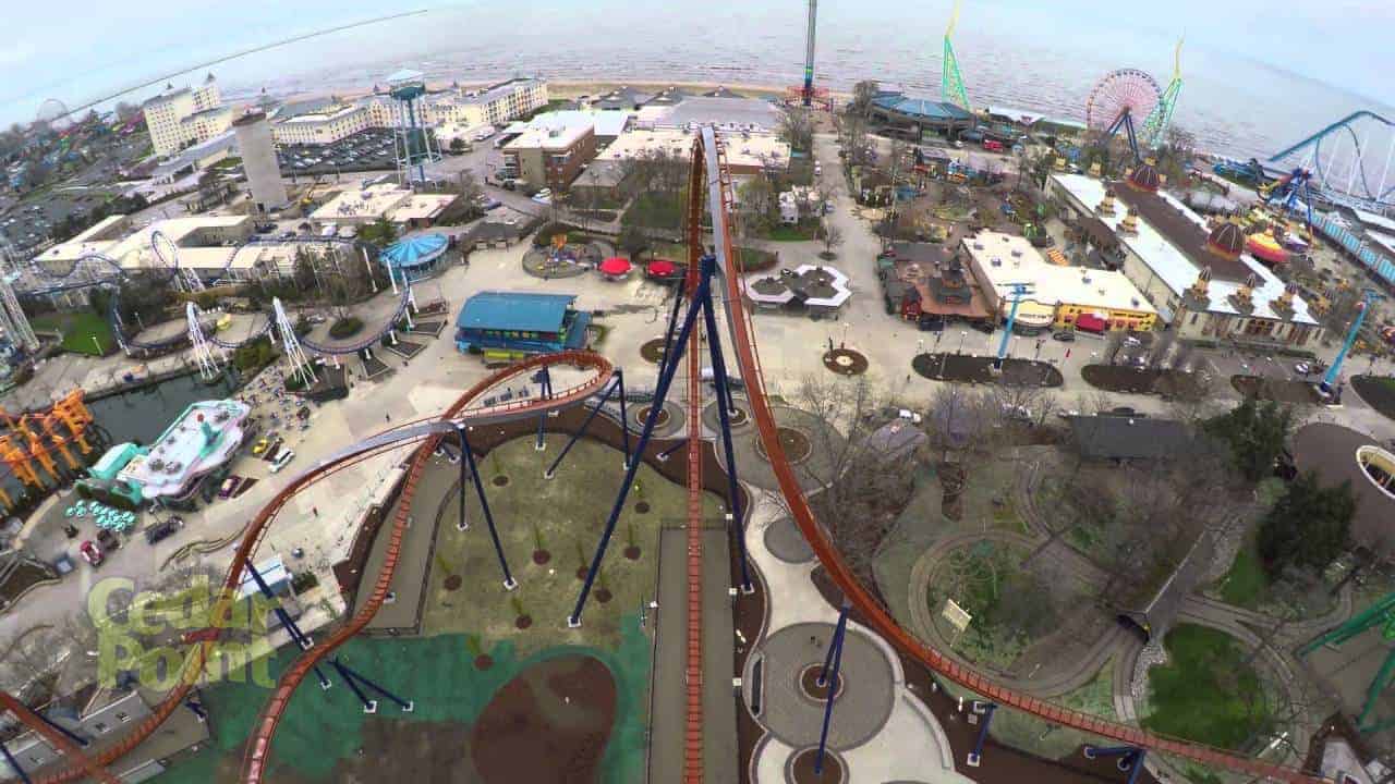 POV aus der aktuell schnellsten und längsten Achterbahn der Welt