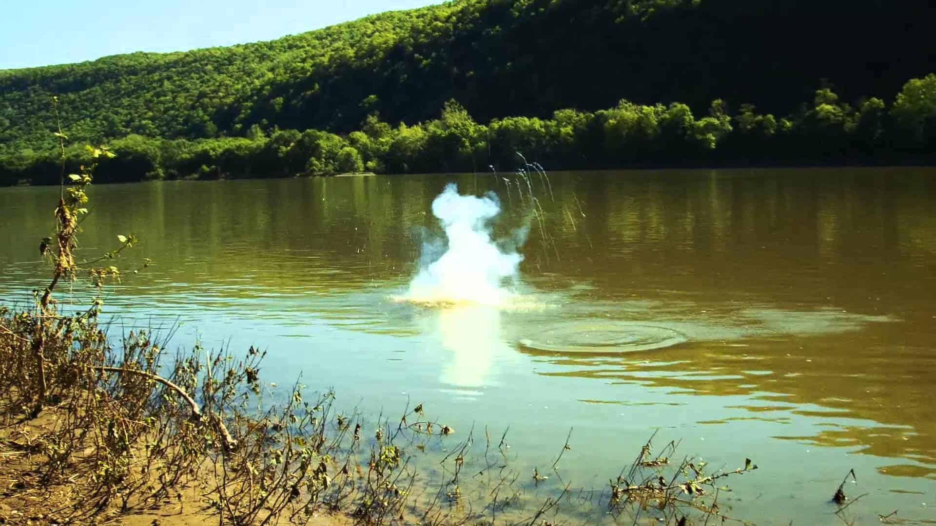 Was passiert wenn man ein Pfund Natrium in den Fluss schmeisst
