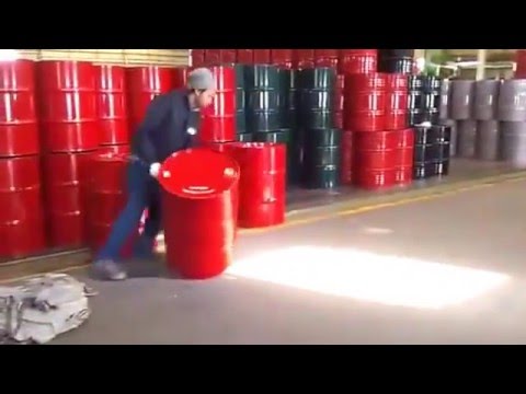 Cómo mover barriles llenos como un profesional
