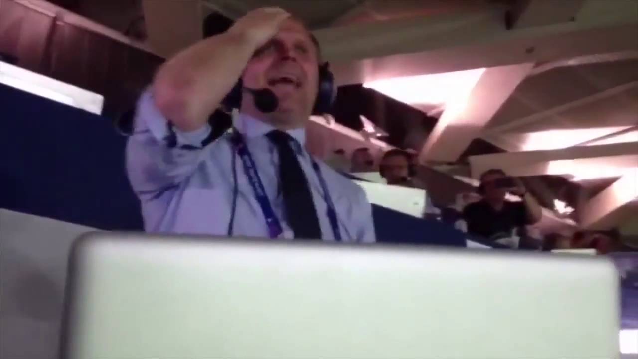 EM 2016: Wir wollen den isländischen Kommentator Guðmundur Benediktsson jubeln hören