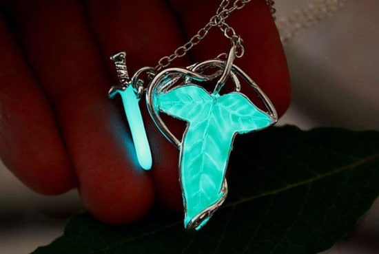 Glow-In-The-Dark-Schmuck