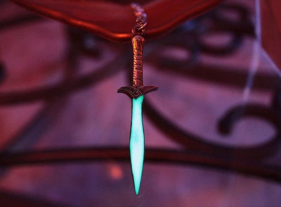 Glow-In-The-Dark-Schmuck