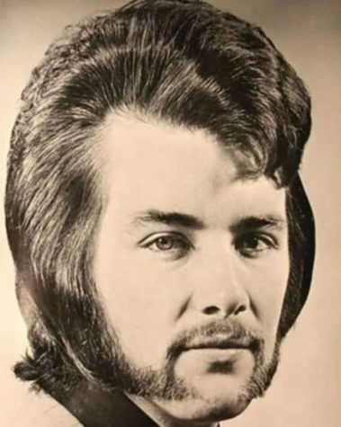 Erkekler hâlâ güzelken: 70'li yıllardan kalma erkek saç modelleri