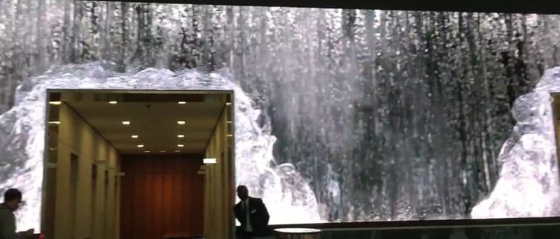 Wasserfall in der Lobby