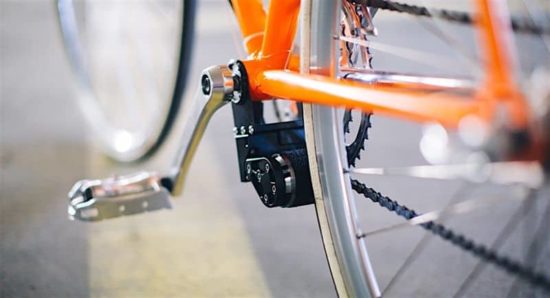 Od kolesa do e-kolesa v nekaj sekundah: nadgradljiv električni pogon za kolo