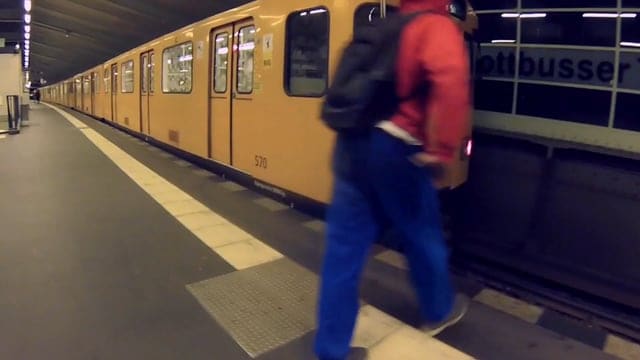 برلين كيدز: رحلة نزهة على سطح S-Bahn المتحرك