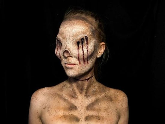 16 Jährige verwandelt sich mit Make-up in Monster
