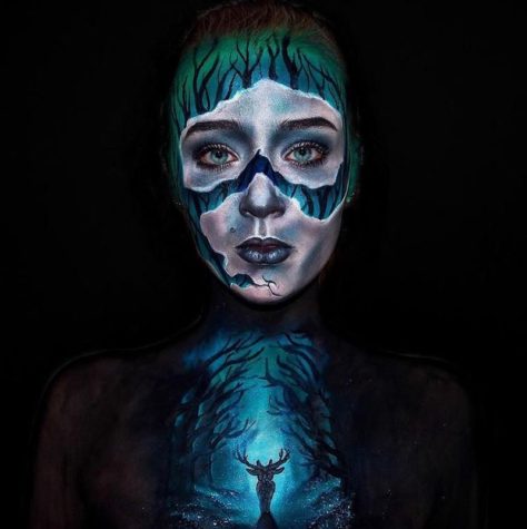 16 Jährige verwandelt sich mit Make-up in Monster