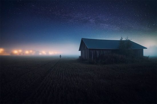 De vackra nattlandskapen av Mika Suutari