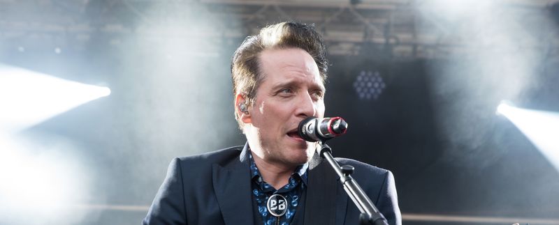 Bela B., der alte Punkrocker, macht Werbung für Heimwerker