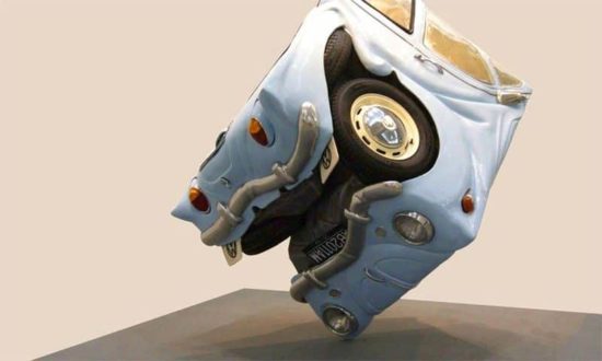 Ichwan Noor presst Autos in Kugelform