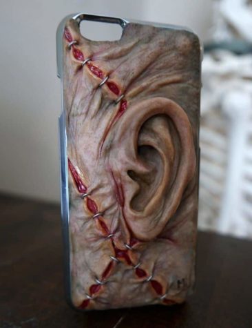 Creepy Smartphone-Hüllen aus der Hölle von Morgan Loebel