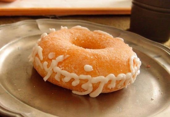 Ein Donut, sie zu knechten...