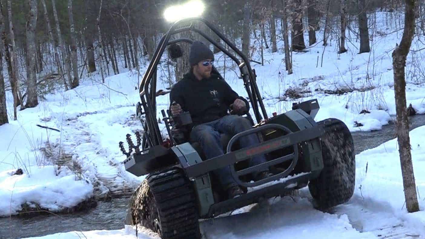 Motorisierter Off-Road Rollstuhl