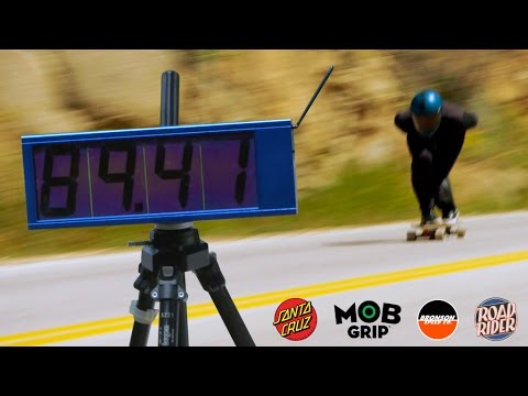 Auf einem Skateboard mit 143,89 km/h einen Berg runter rasen