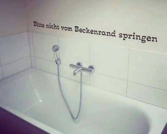 Bitte nicht vom Beckenrand springen!
