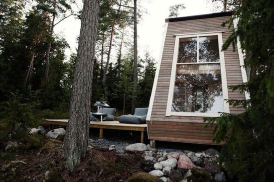 Majhno stanovanje sredi finskega gozda