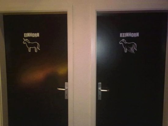 (K)Unicorn toaletter