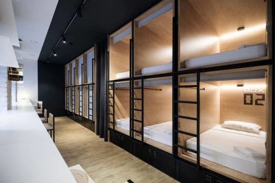 inBox Capsule Hotel: sovebokser for reisende