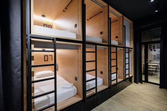inBox Capsule Hotel: Schlafboxen für Reisende