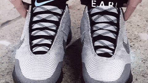 Les baskets à lacets Nike seront disponibles à partir du 28 novembre