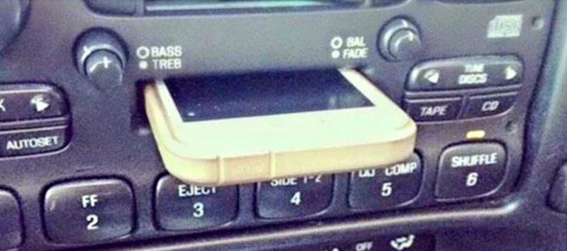 Min iPhone-dockingstation i bilen fungerer ikke