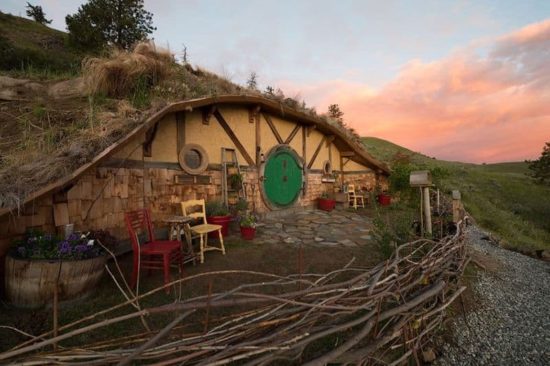 Das Hobbit-Haus von Kristie Wolfe wartet auf Feriengäste