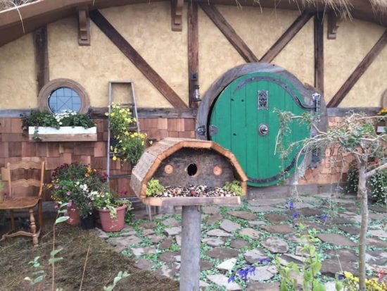 Das Hobbit-Haus von Kristie Wolfe wartet auf Feriengäste