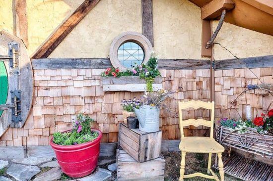 Das Hobbit-Haus von Kristie Wolfe wartet auf Feriengäste