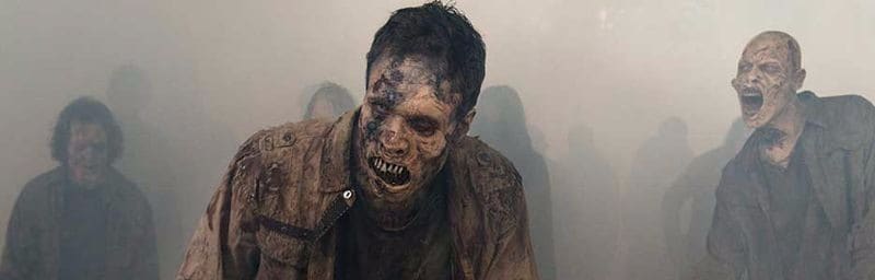 The Walking Dead: Sraith Zombie ag streachailt leis an lucht féachana atá ag dul i laghad
