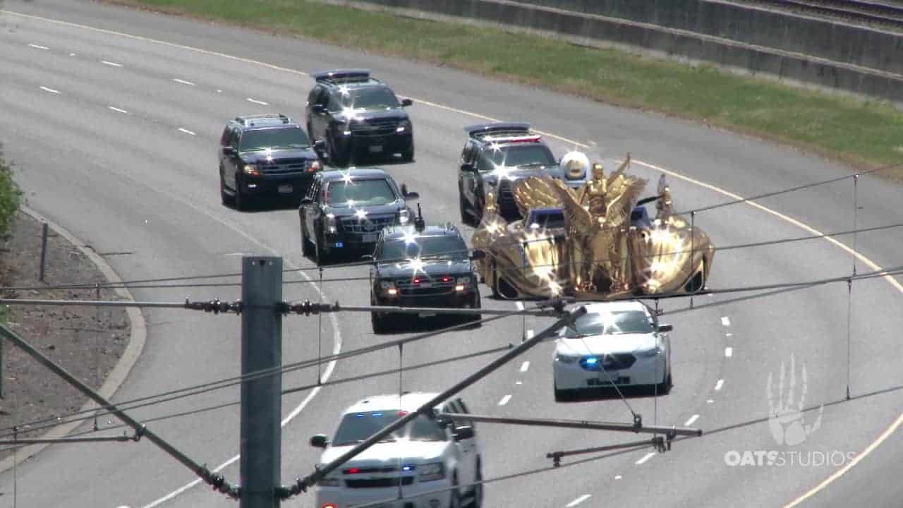Donald Trump als Präsident unterwegs mit Limousine und Air Force One