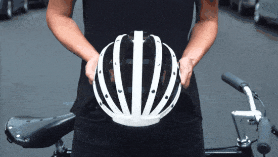 Fend: The collapsible bicycle helmet