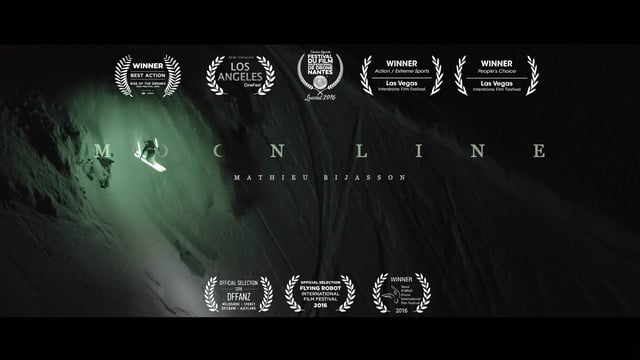 Moonline: Auf leuchtenden Skiern durch die Nacht