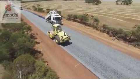 Wie in Australien Strassen asphaltiert werden
