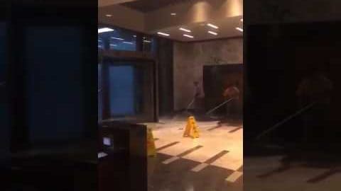 Sturm gegen Drehtür: FIGHT!