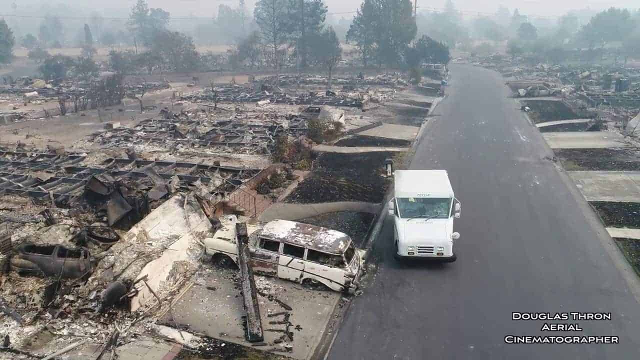 Postapokaliptyczny materiał filmowy po pożarach w Kalifornii