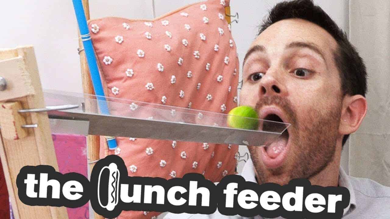 The Lunch Feeder: Diese Rube Goldberg Maschine füttert dich