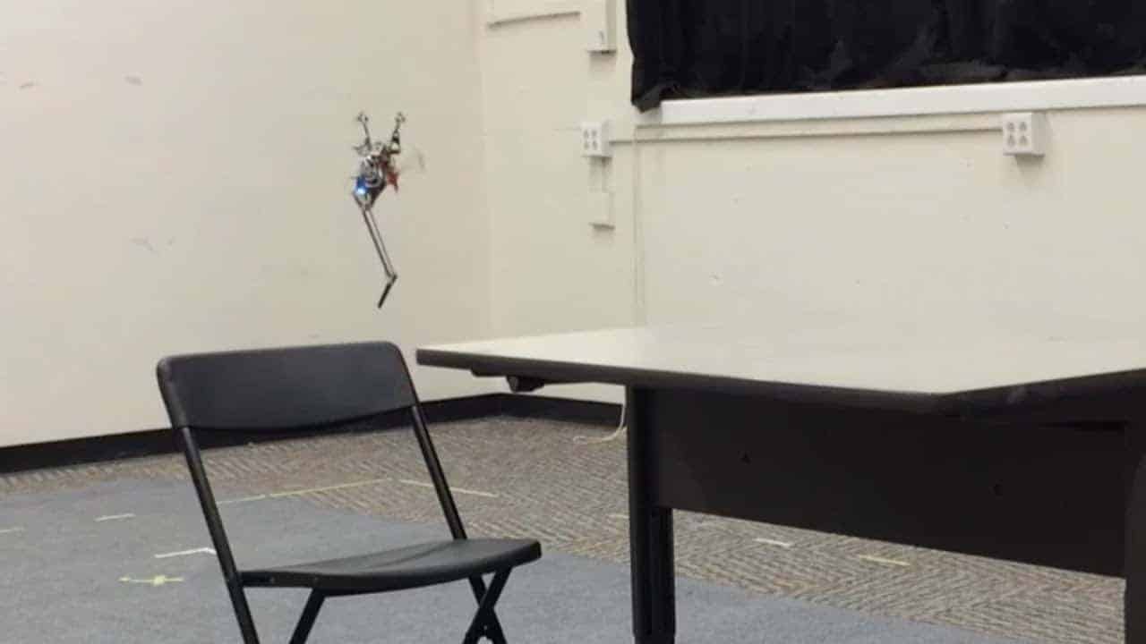 Dieser einbeinige Roboter hüpft über Möbel
