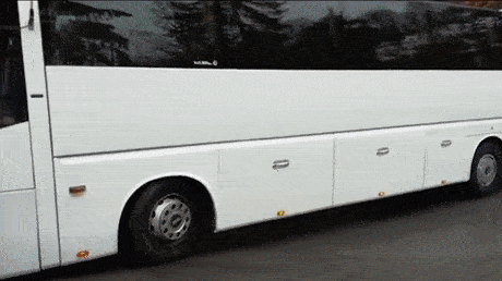 Mit dem Bus in den Montag