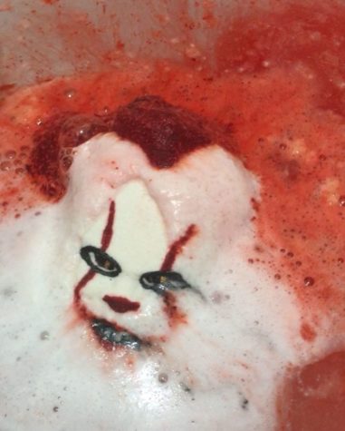 Pennywise Spooky Bath Bomb