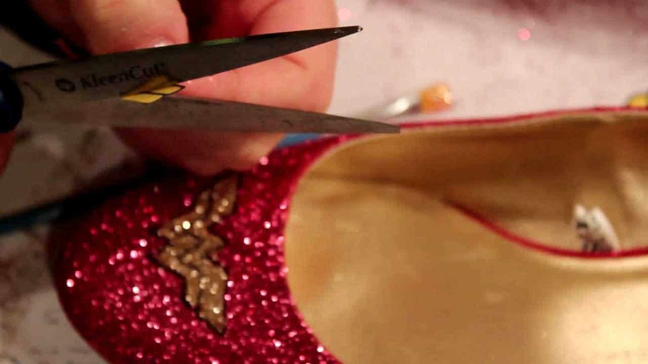 Wonder Woman Schuhe selbstgemacht