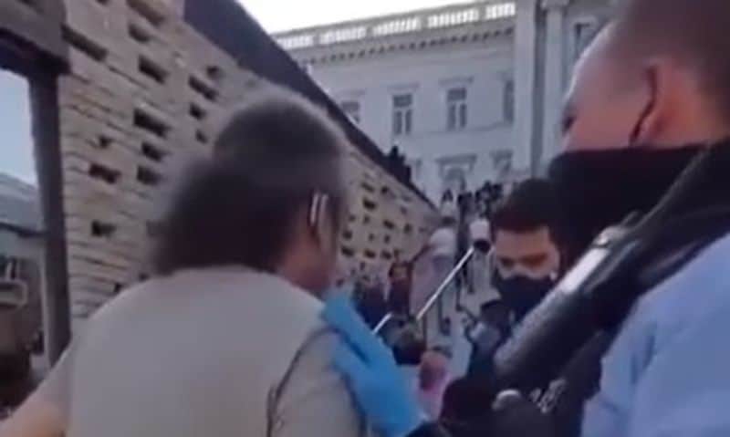 Immer mehr Polizeigewalt: Heute an einem Blinden Mann