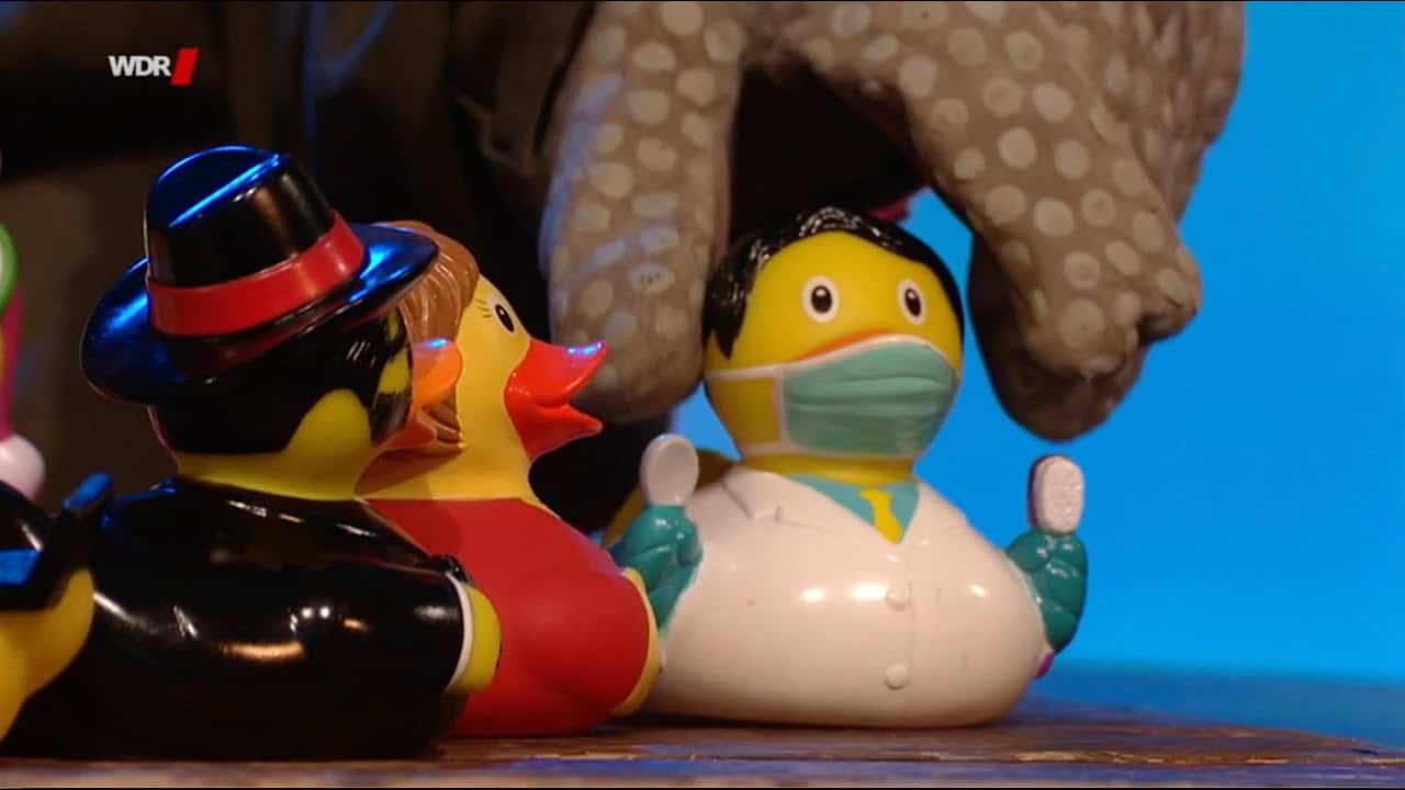 Die Coronakrise mit Enten nachspielt