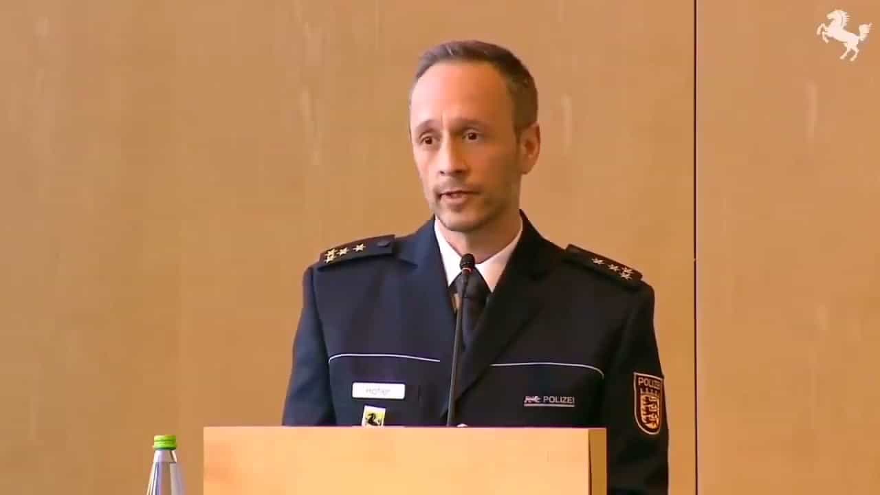 Stuttgart Polizeichef distanziert sich von Polizeigewalt!