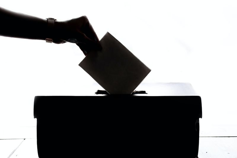 Hlasování podle zákona Covid: Federální vláda poskytuje v hlasovacích dokumentech nesprávné informace - je nezbytné podat stížnost