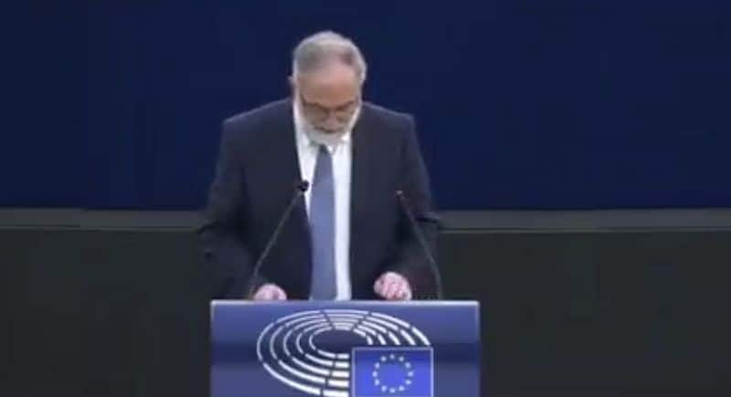 Joachim Kuhs: Covid-Impfungen töten Menschen