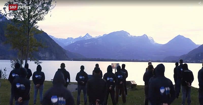 Immer mehr Militär- und Polizeiangehörige wehren sich gegen Corona-Massnahmen