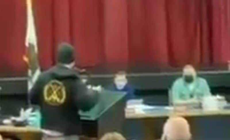 Wenn ihr die mentale Gesundheit unserer Kinder vergiftet, dann ist eine Grenze überschritten