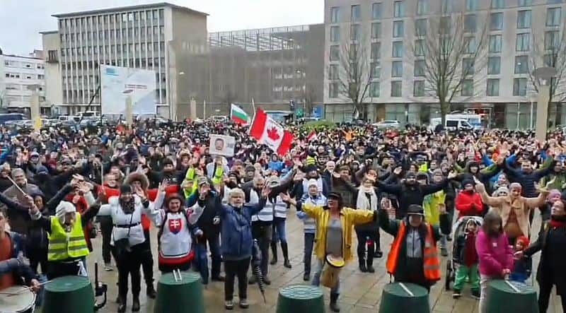 Donnerklatschen für die Freiheit