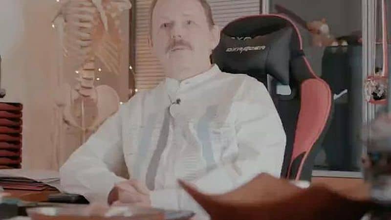 Facharzt für Allgemeinmedizin, führt eine Corona-Schwerpunkt-Praxis